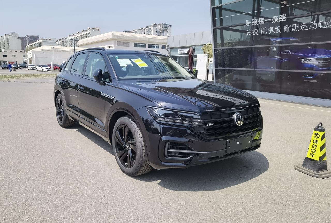 途锐3.0t耀黑_途锐车友圈_刘小beau_懂车帝