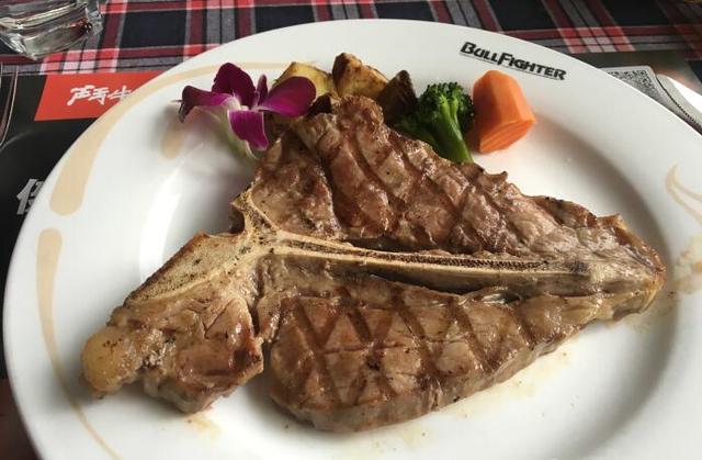 牛排餐厅常用菜谱目录，新年的第一餐要不要来一份牛排