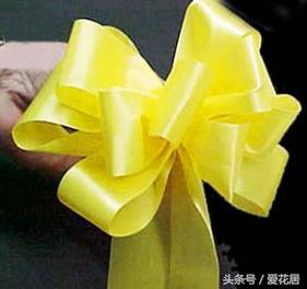 礼物彩带蝴蝶结的折法,礼物包装蝴蝶结系法