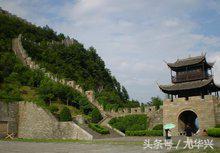 凤凰古城在湖南哪个市，凤凰古城在湖南哪个市哪个县哪个区