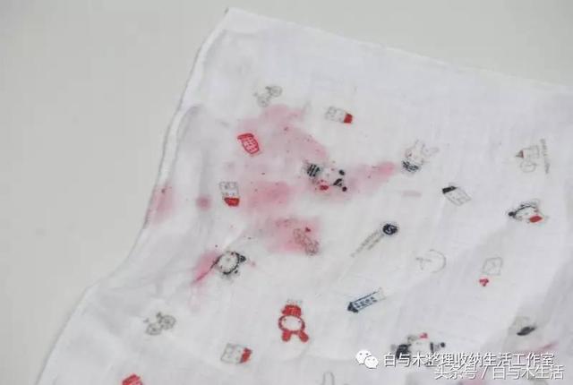 宝宝衣服上的水果渍怎么洗掉，宝宝衣服上的果渍怎么才能洗掉