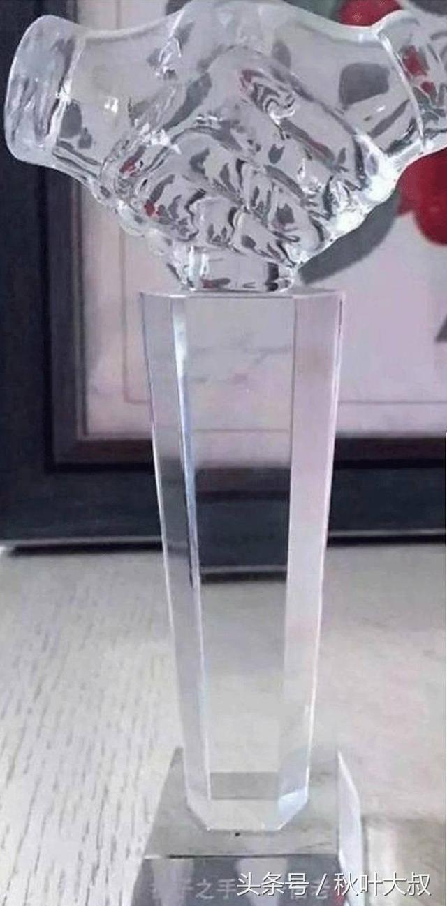 情人节送女朋友什么礼物好_7