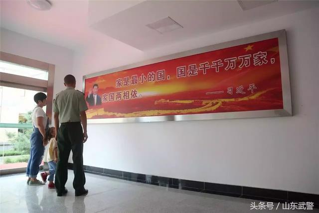 情人节送老公什么礼物“七夕”当天，上士班长送给妻子的情人节礼物~一把钥