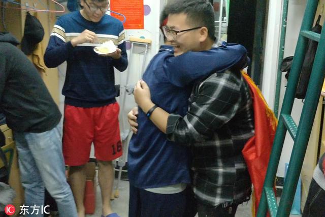 过生日的图片真实图片 生日礼物图片真实照片大全