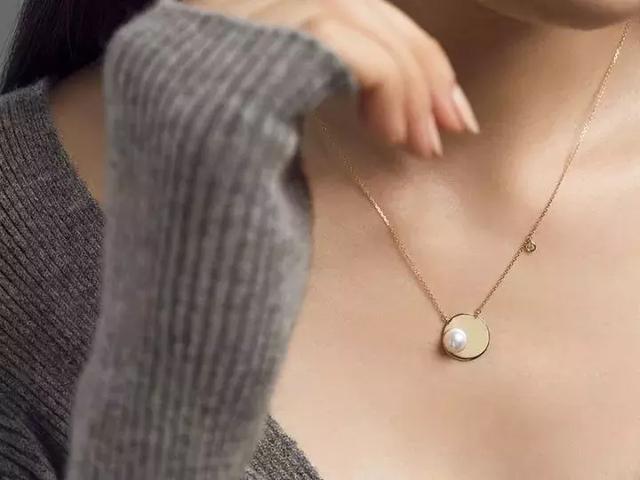 给女友送礼精选，送她这些就对了 送什么礼物给女朋友