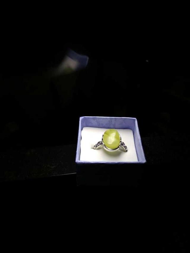 情人节送花情人节送什么礼物？价格不贵 女朋友还更满意