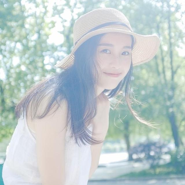 情人节送玫瑰花的含义情人节送什么礼物，才能把她一举拿下？