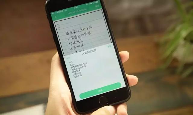 情人节送老婆啥礼物明天情人节了，送男友什么礼物？这一篇保证不会出错！