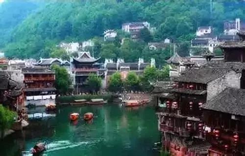 沈从文笔下的边城，沈从文的边城有何风情（沈从文《边城》）