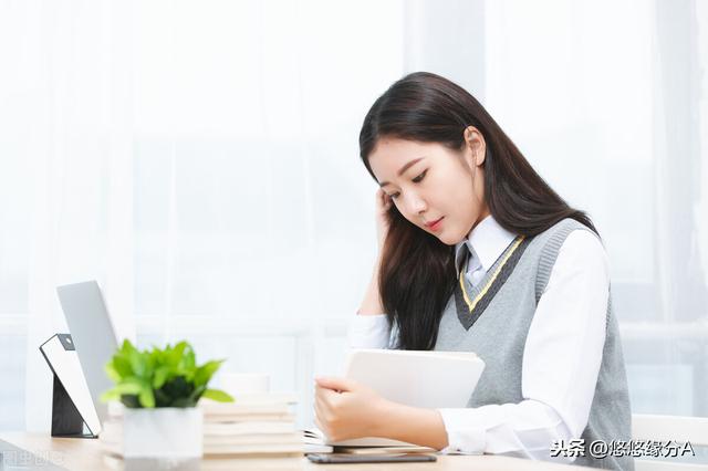 七夕情人节送什么礼物好情人节礼物“红黑榜”，这些物品，让女生心动不已，