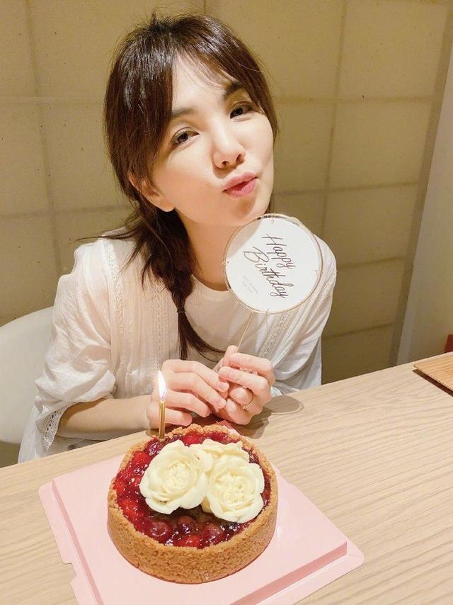 SHE姐妹合體，為陳嘉樺慶39歲生日，姐妹三人穿「團服」太有愛 娛樂八卦吃瓜 第2张