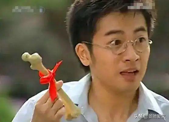 发愁，圣诞送女友礼物，应该送什么？21选1（心脏病勿入） 送女朋友什么礼物