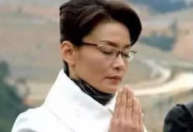 前夫離婚轉身追求央視主持王小丫，如今潘虹用最好的方式「報復」 娛樂八卦吃瓜 第2张