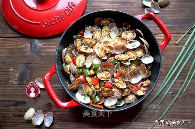 花蛤怎么炒又嫩又香，10分钟上桌鲜美滑嫩