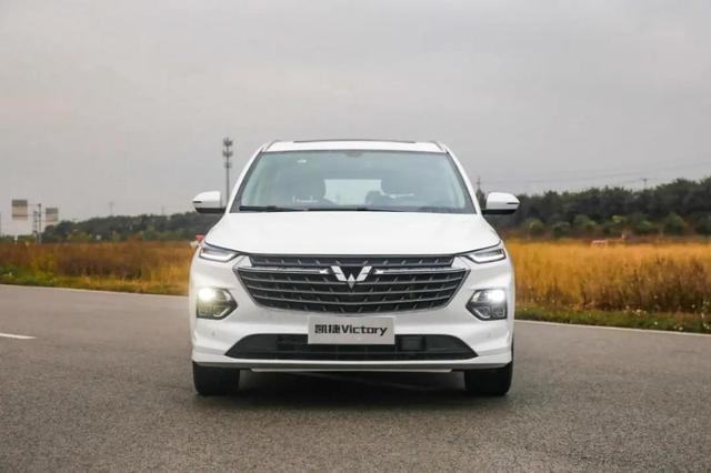 平民商务车，五菱凯捷为什么那么火？细节上都做了什么？