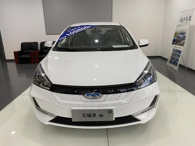 其貌不扬配置强 到店体验奇瑞纯电艾瑞泽e