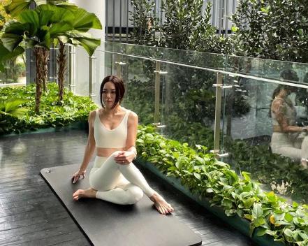 看完「最美殷素素」的近照，網友驚呼：確定沒吃防腐劑嗎 街拍正妹 第14张