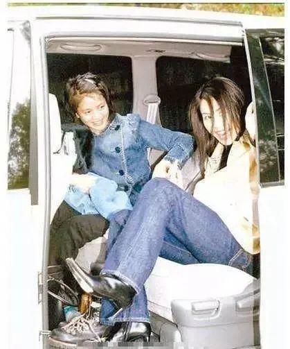 “召妓门”男神与“包养门”女星的瓜 情人节送什么礼物给女朋友