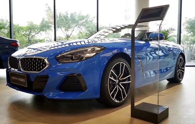 连降4万！敞篷宝马Z4，入门不足45万，2.0T+油耗6.4L，帅气