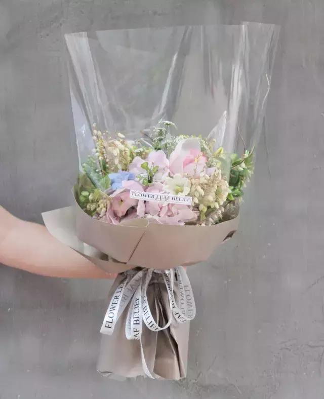 礼物怎么包装,礼物纸怎么包装