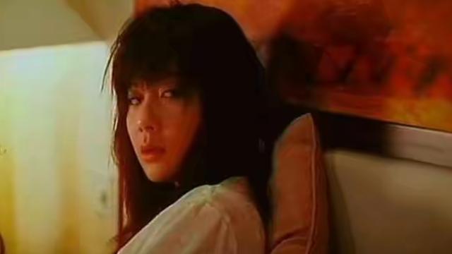 林正英僵尸片里最美的僵尸女，林正英僵尸片中那些惊鸿一瞥的女星
