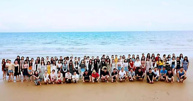 两年600万粉丝，“一星期一本书”的品牌化和矩阵化之路