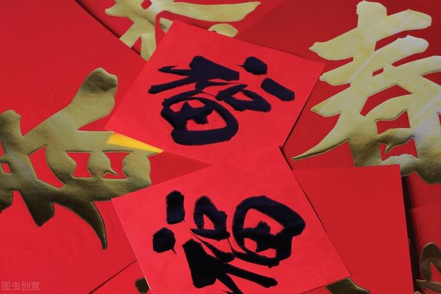 七夕送什么情人节快到了，送什么礼物既不贵又不会拿不出手？