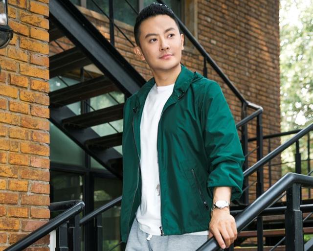 印小天送別慈父：含淚的孝心將父親的臨終歲月點亮 娛樂八卦吃瓜 第15张