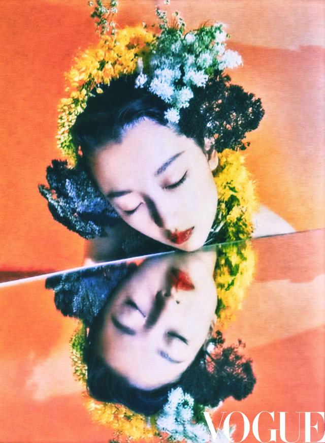 周冬雨七月封面大片釋出！演繹魅力復古名媛，色彩明麗藝術張力強 娛樂八卦吃瓜 第5张