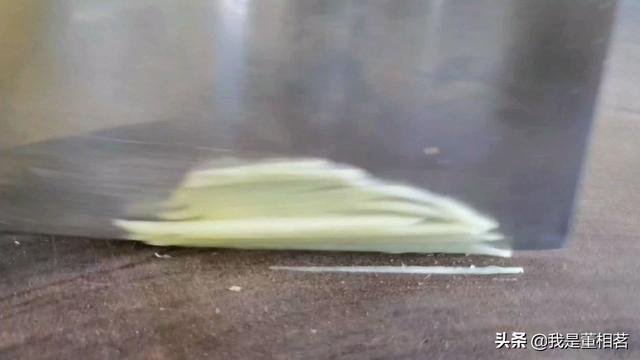酸辣湯，記住不要先放胡椒粉，技巧告訴你，降溫喝2碗暖心又暖胃 熱愛美食 第9张