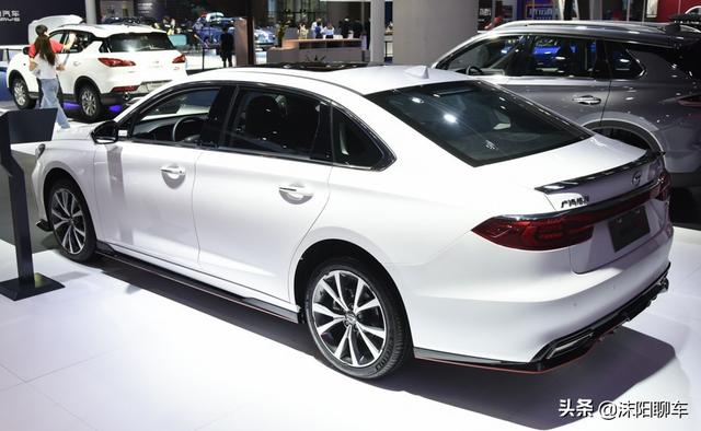 11万！紧凑车型的钱买B级车，雅阁懵了。性价比很高