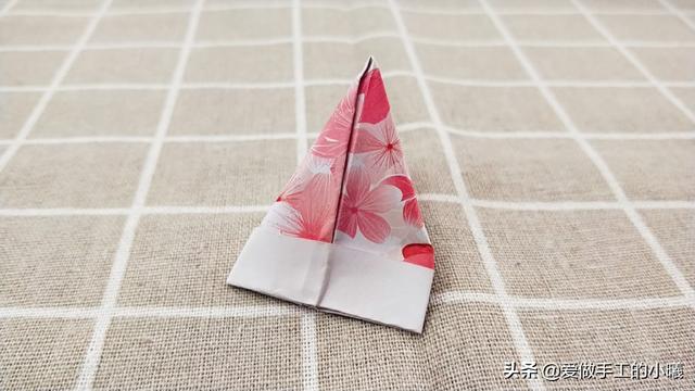 小礼物盒怎么折,包礼物怎么包