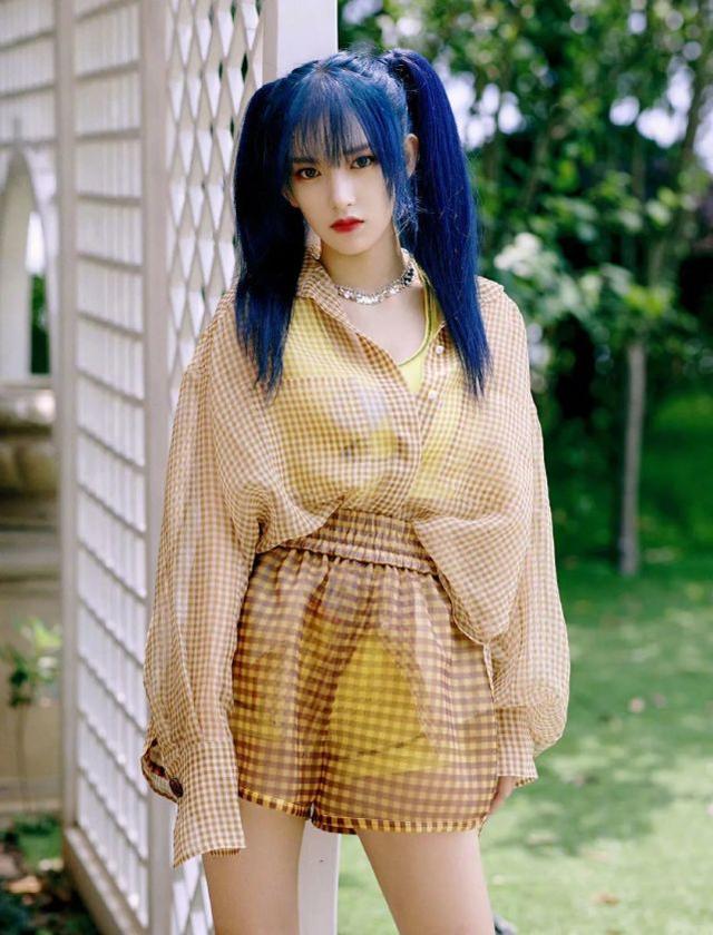 程瀟近照美過頭？電光藍雙馬尾配透視裝太驚艷，像「漫畫美少女」 娛樂八卦吃瓜 第2张