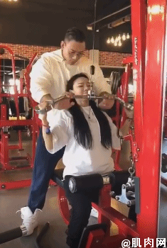 鹿晨輝遇上健身「小姐姐」，場面也太惹火了吧 健身減肥達人 第5张