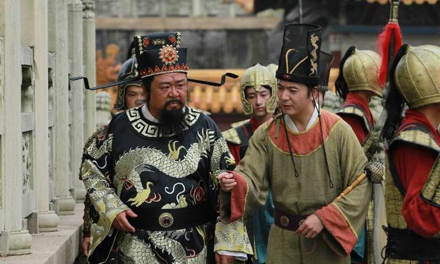 宋朝包拯是几品官（包拯一生做过哪些官职）