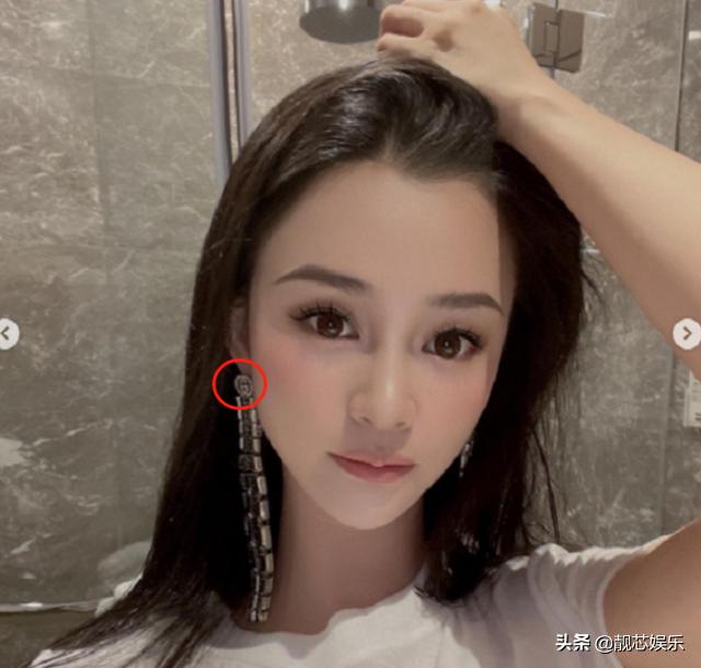 吳秀波前女友曬美照告別十年，戴奢侈配飾超搶鏡，模樣大變像網紅 娛樂八卦吃瓜 第12张