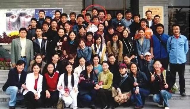 原是京城「公子哥」，卻甘當沈騰的「綠葉」，如今終成影帝 娛樂八卦吃瓜 第2张