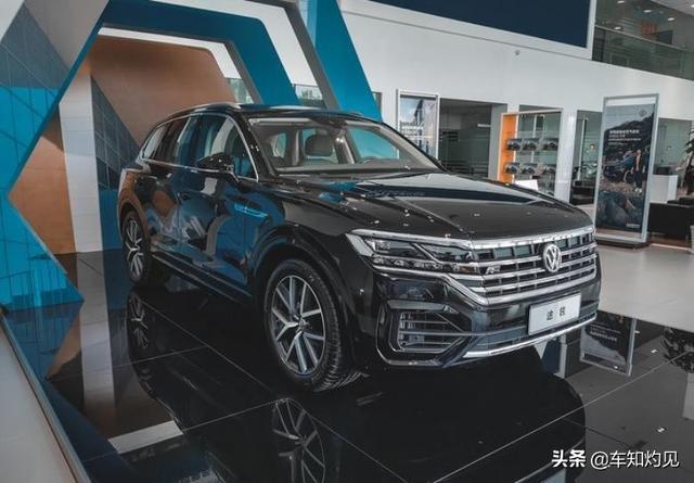 顶配能卖到80多万的大众SUV！进店实拍2020款大众途锐