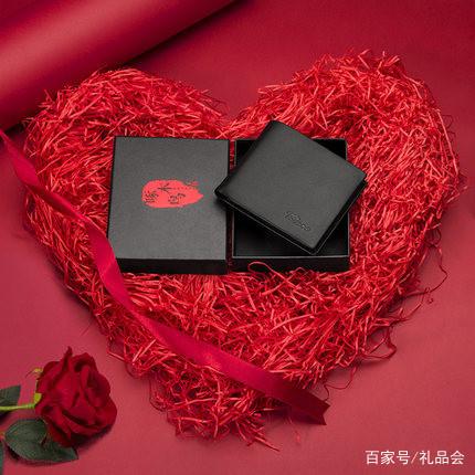 姐送弟什么生日礼物,姐姐送我生日礼物晒图朋友圈