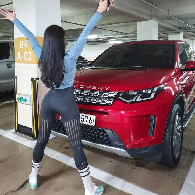 25歲當健身模特，28歲開健身房當老闆娘，網友：這身材我愛了 街拍正妹 第8张