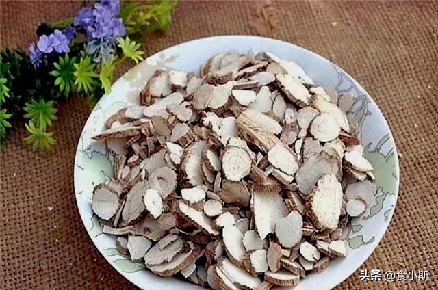 炖羊肉怎么炖比较好吃容易烂，炖羊肉牢记这3点用料