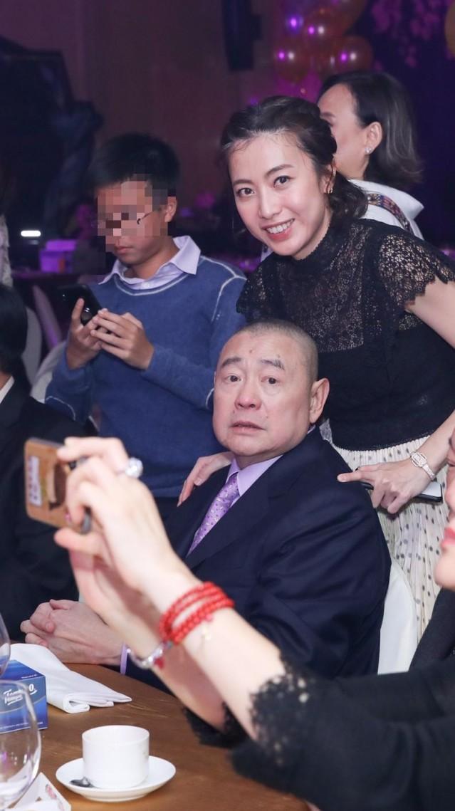 圣诞节送女朋友什么礼物_14