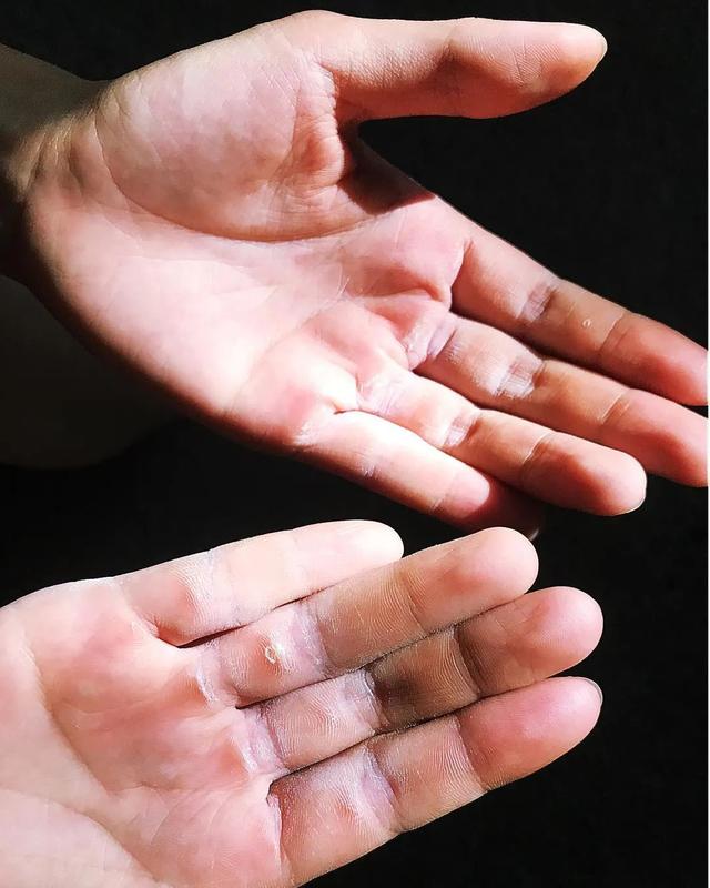 155公分大圍度辣妹硬拉105kg，這身材屬於什麼水平？ 街拍正妹 第8张