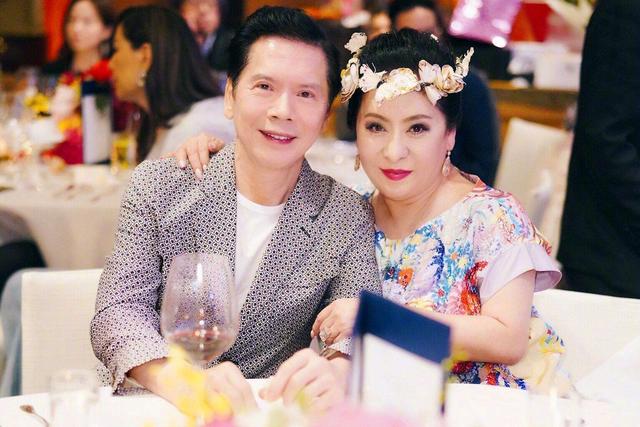 向華強舍8611萬元拍鑽石給向太陳嵐，一生一世一雙人 娛樂八卦吃瓜 第12张