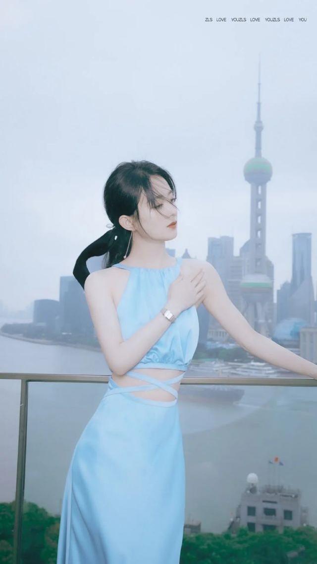 趙麗穎生娃後美出新高度！穿一身白色錄節目，身材出眾氣質驚艷 娛樂八卦吃瓜 第8张
