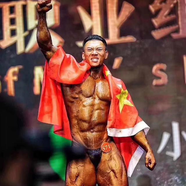 鹿晨輝遇上健身「小姐姐」，場面也太惹火了吧 健身減肥達人 第22张