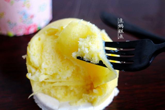 蒸或烤都可以，這蘋果蛋糕，不用打發，拌好麵糊就能做 熱愛美食 第19张