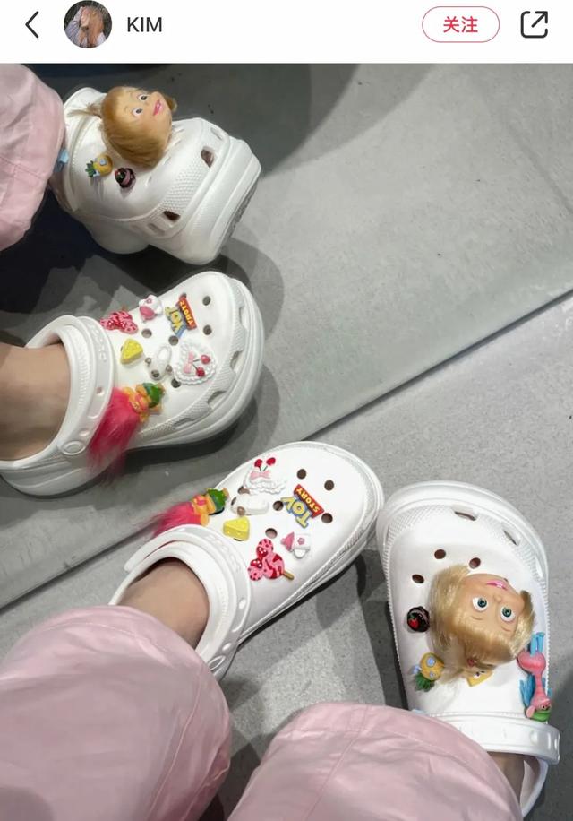大哥最爱的洞洞鞋，女孩怎么抢着穿？ 送女朋友礼物排行榜