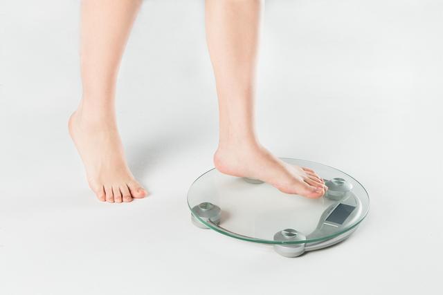 体重减不下去怎么回事（减肥不掉秤的原因有哪些）