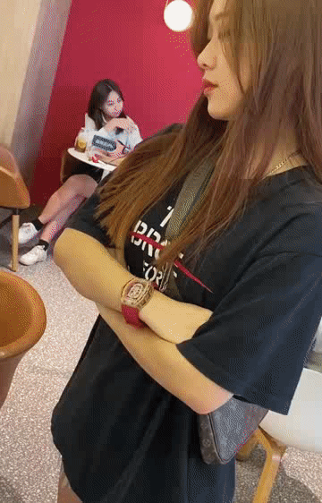 笑死我了，第一次坐船，沒想到服務那麼好，還有麵包發 搞笑整蠱 第21张